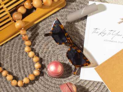 Makeup Essentials for Beach Getaways